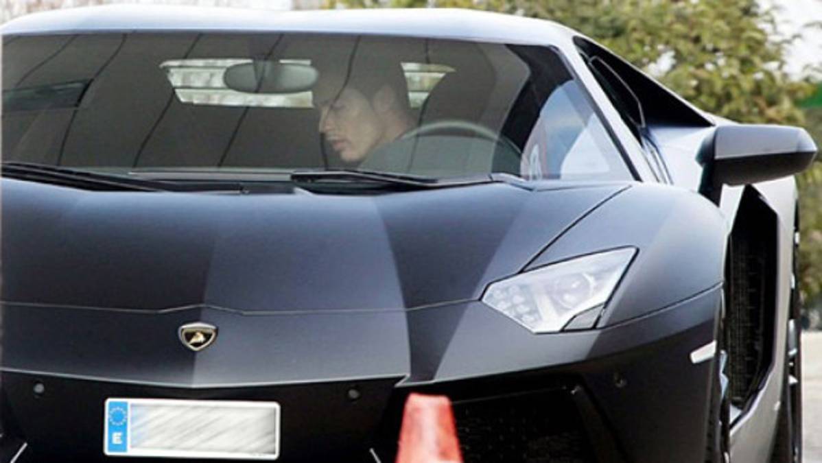 CR7 estrenó su Lamborghini Aventador