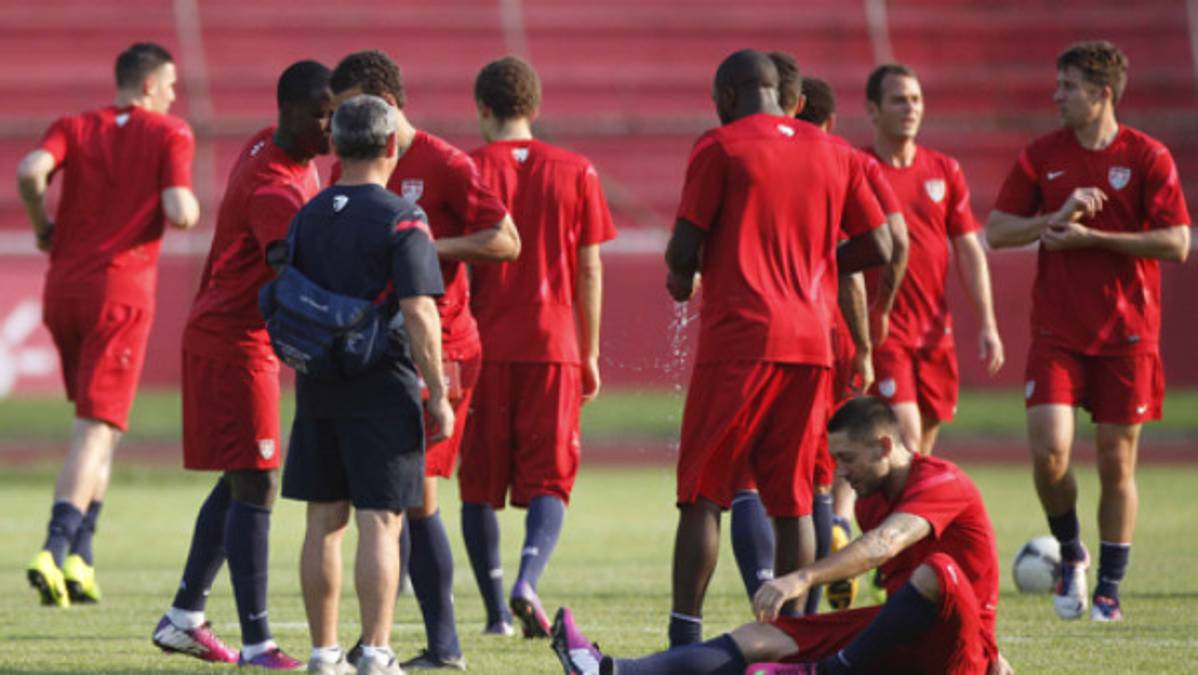 Estados Unidos entrenó bajo 32 grados