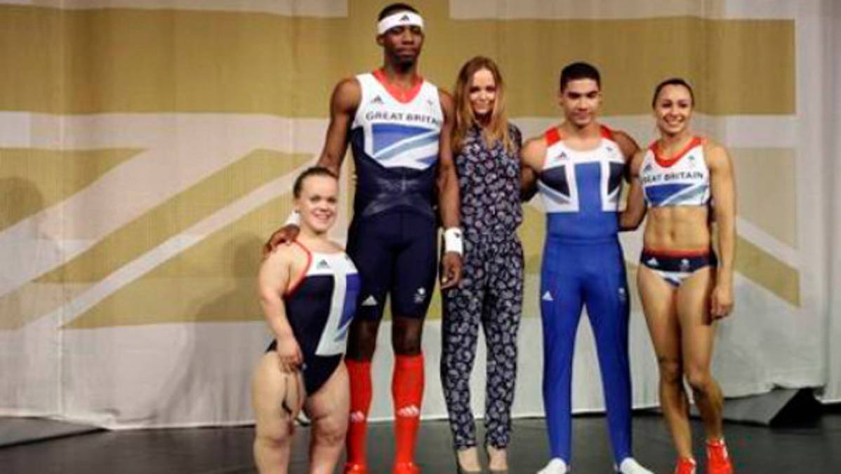 Selección de fútbol de Gran Bretaña presenta su uniforme
