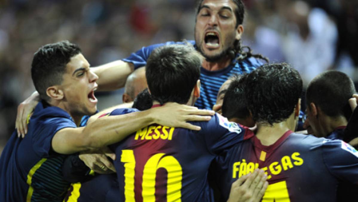 Barcelona gana con polémica al Sevilla