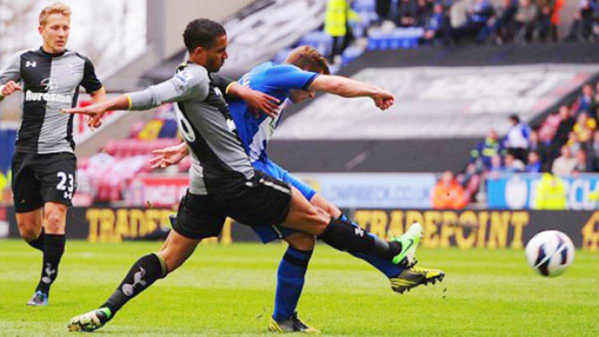 Wigan sigue sufriendo y está en zona roja