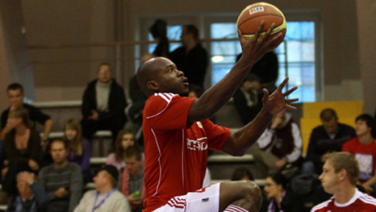 Wisla tiene a Osman estudiando polaco