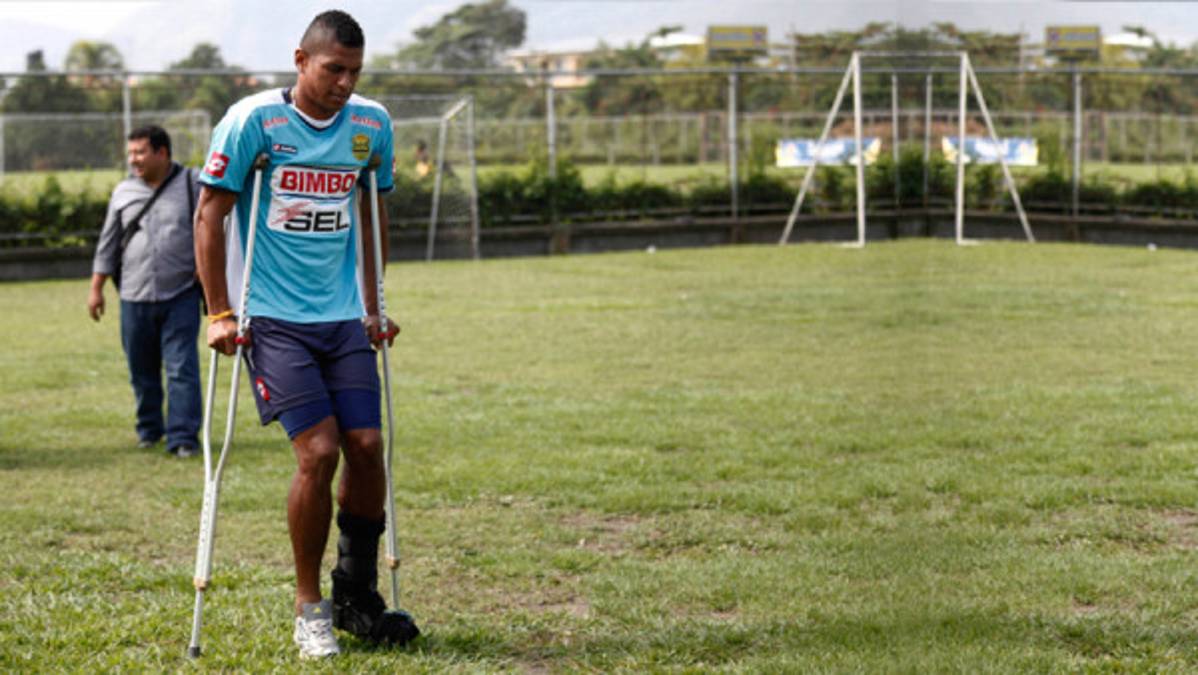 Inmovilizan a Carlo Costly durante una semana