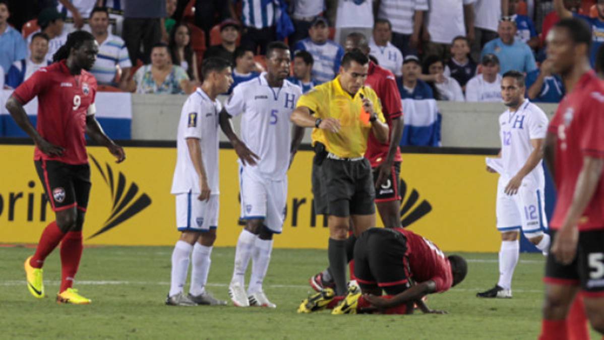 VIDEO: José Velásquez Colón dejó con 10 a Honduras