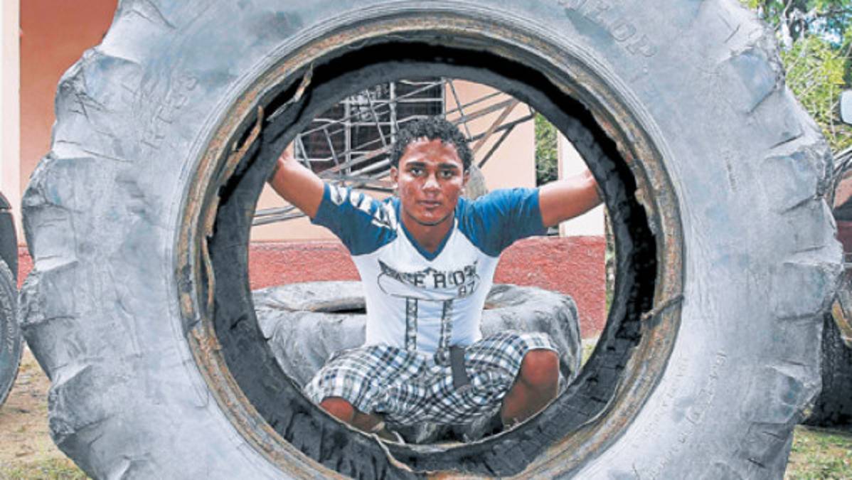 Ever Alvarado: De la llantera a la final