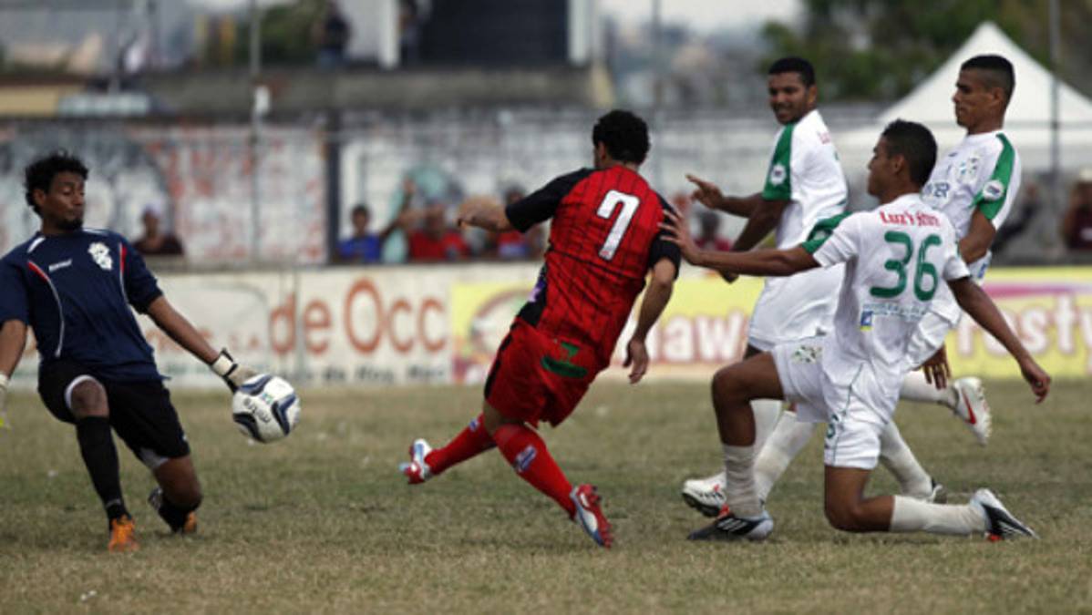 Deportes Savio se da un respiro, pero sigue en zona del descenso