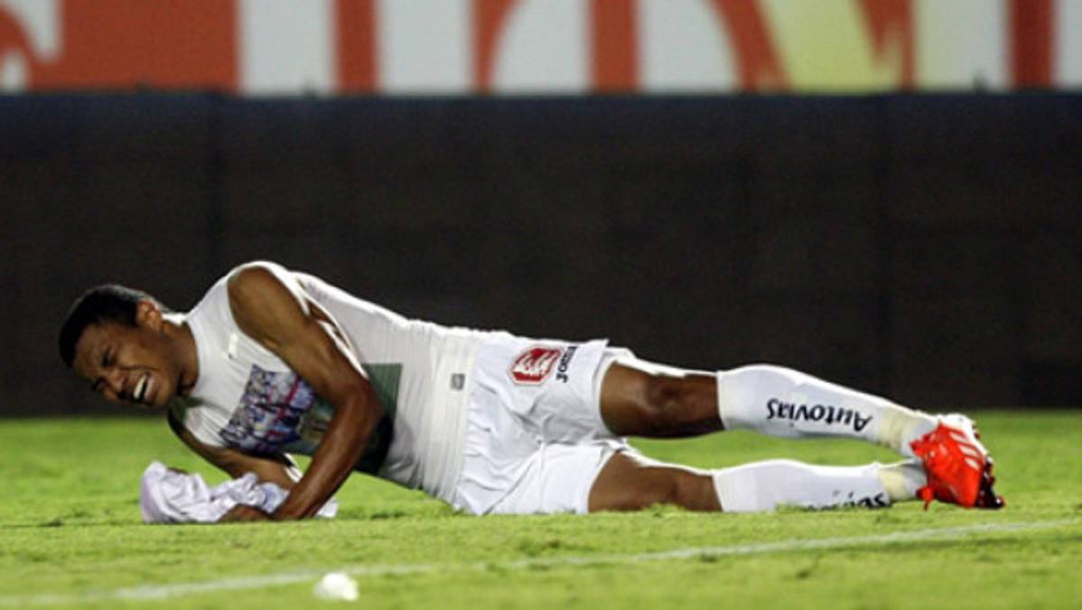 Delantero ecuatoriano Jefferson Montero llora por 'Chucho” Benítez