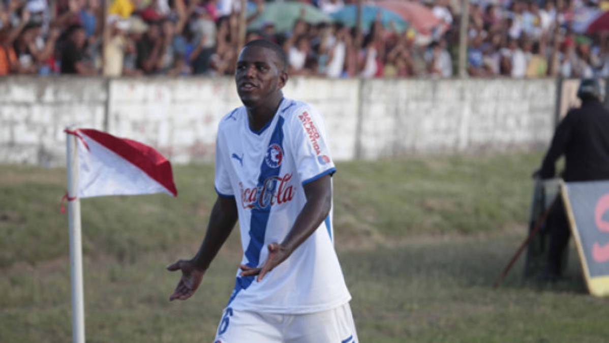 La expulsión más infantil de Juan Carlos García del Olimpia