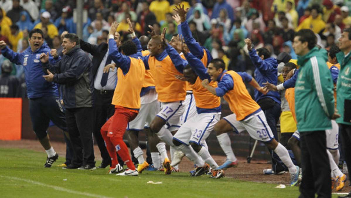 ¡Honduras derrumba a México con un histórico Aztecazo!