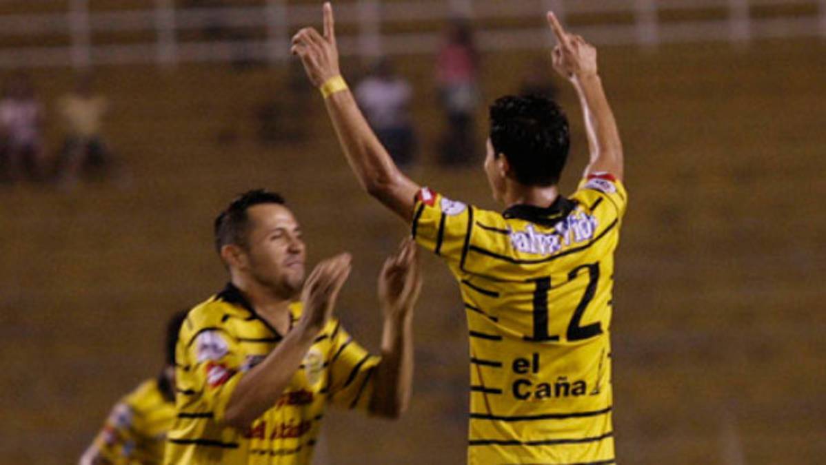 Real España recupera el primer lugar