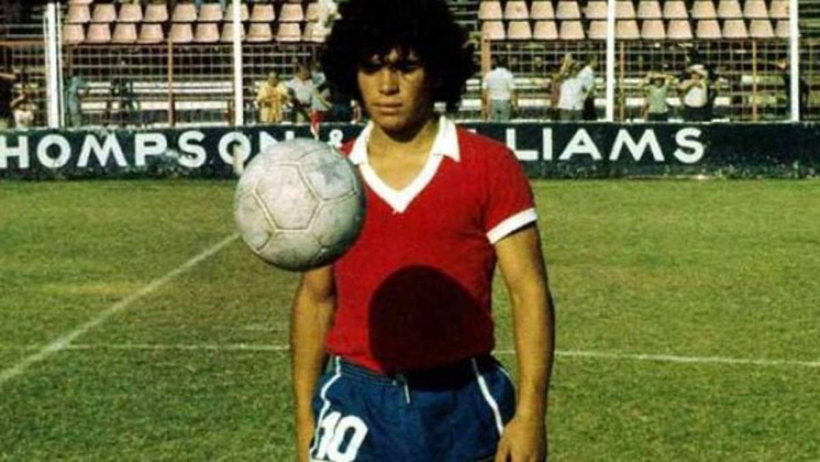 Diego Maradona: Los momentos más importantes en la vida futbolistíca del astro argentino
