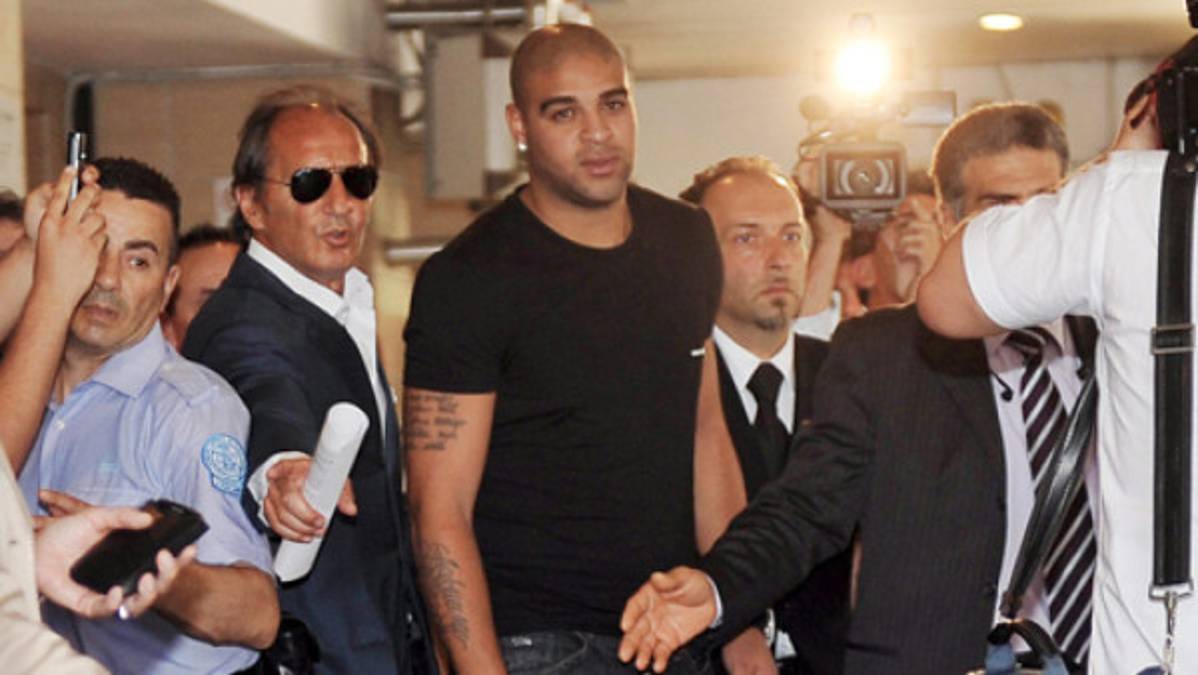 Adriano sería compañero de Ronaldo en el Corinthians