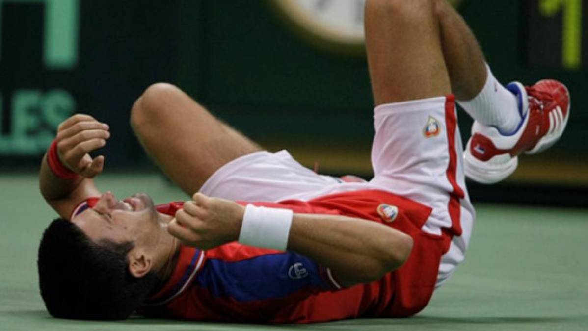 Lesión deja a Djokovic llorando y eliminado