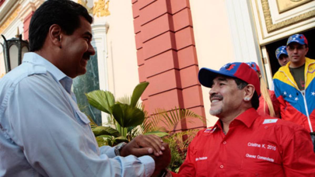Maradona acompañó a Maduro en cierre de campaña