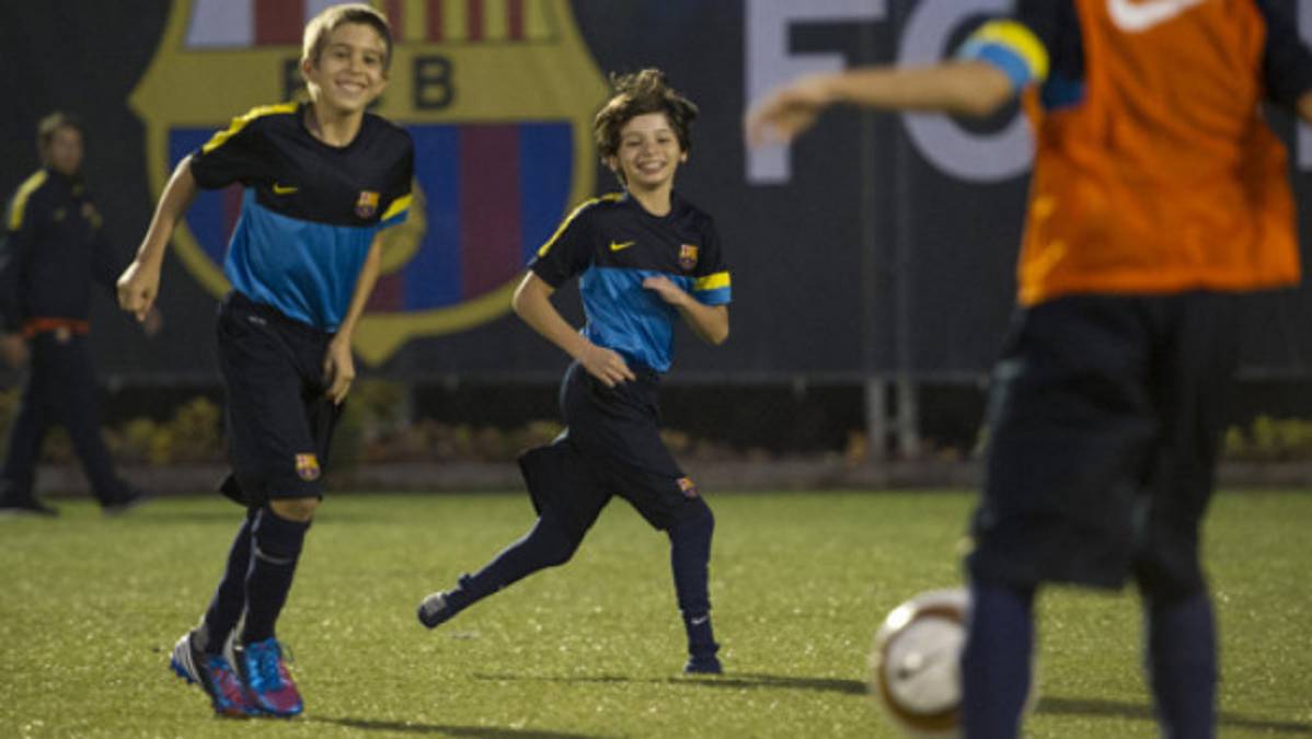 VIDEO: Gabriel Muniz deleitó en las canteras del Barcelona