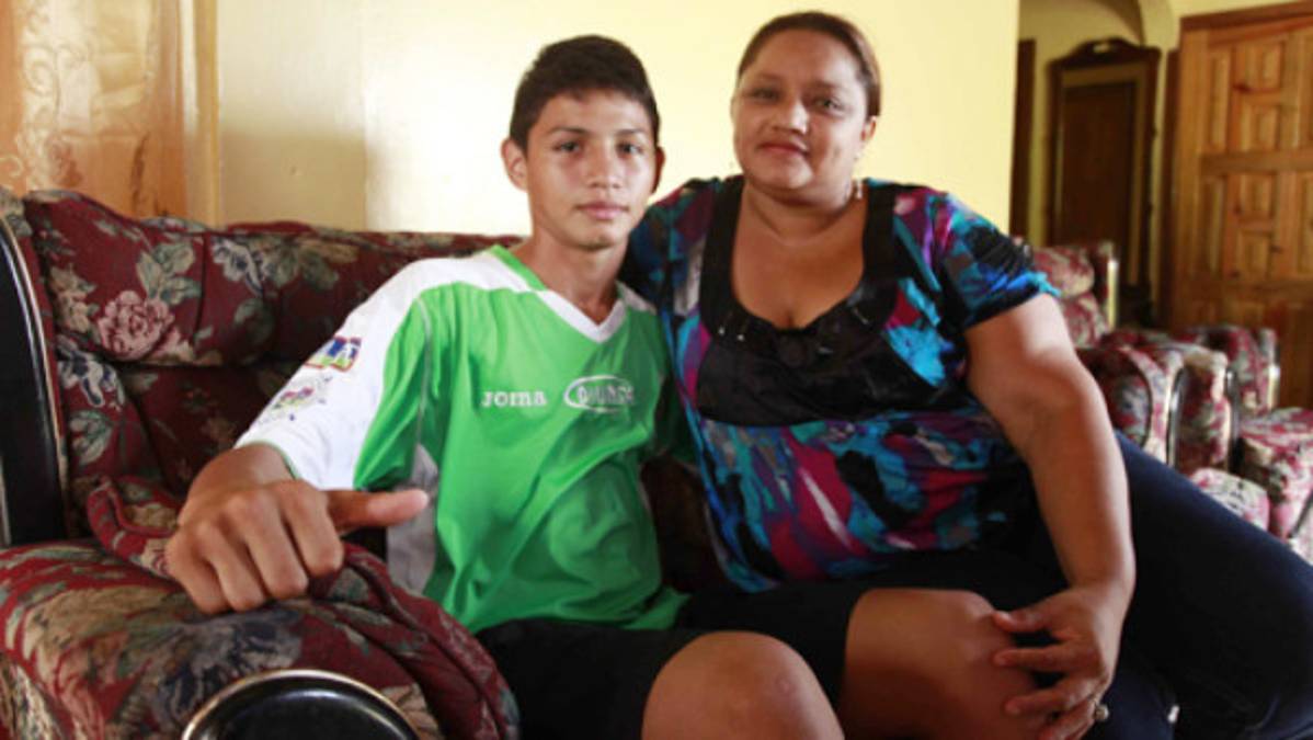 Platense hace debutar al más joven en la historia de la Liga Nacional