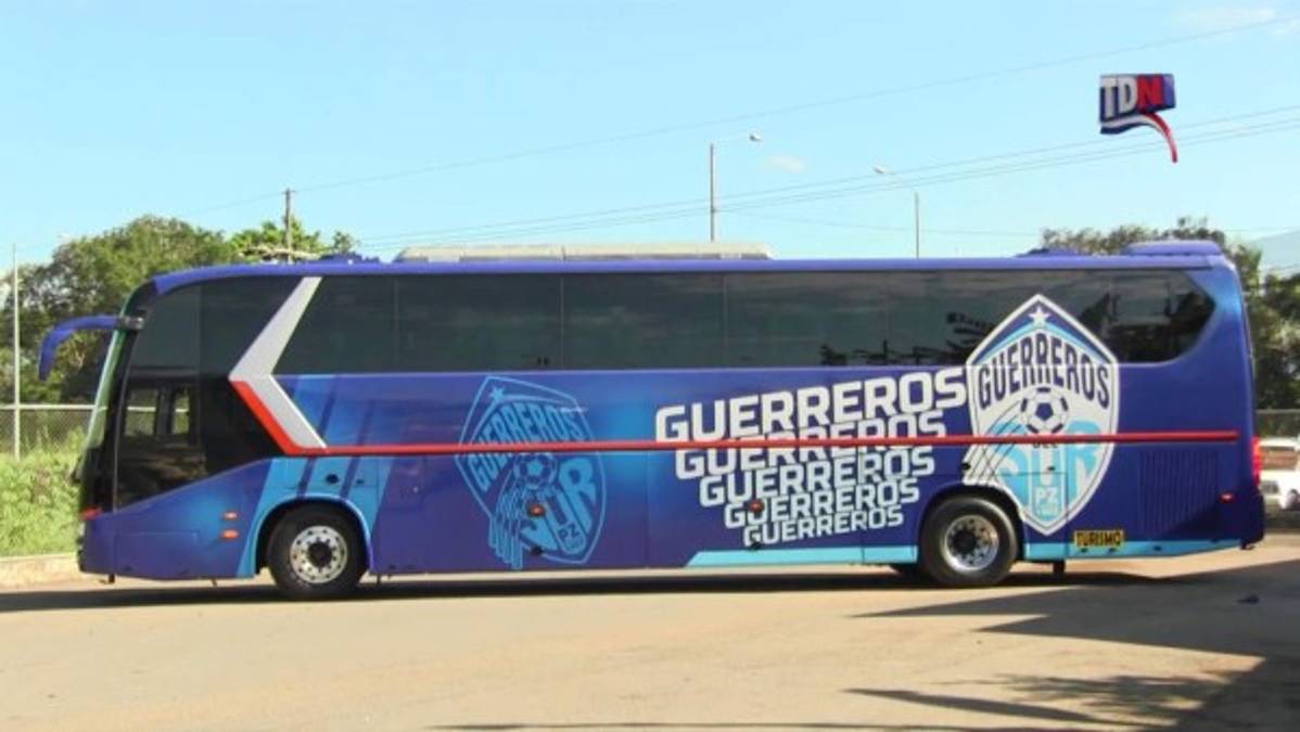 ¿Cuál es el más bonito? Los autobuses en los que se transportan los clubes de Centroamérica