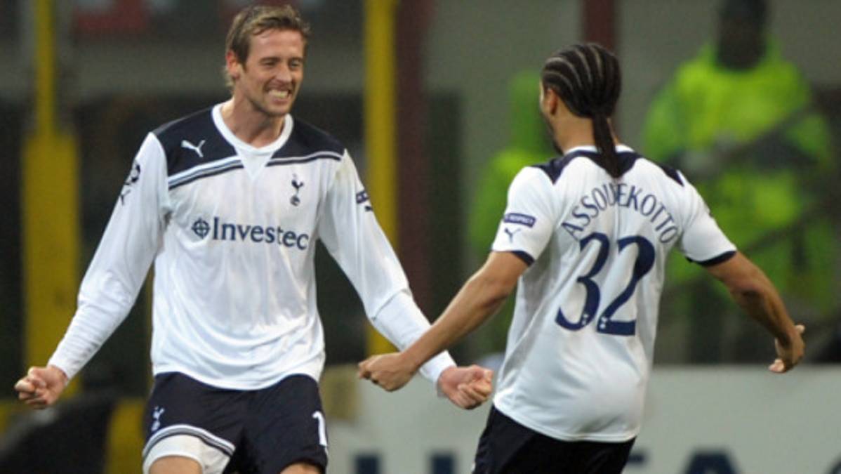 Wilson y Tottenham golpean al Milan