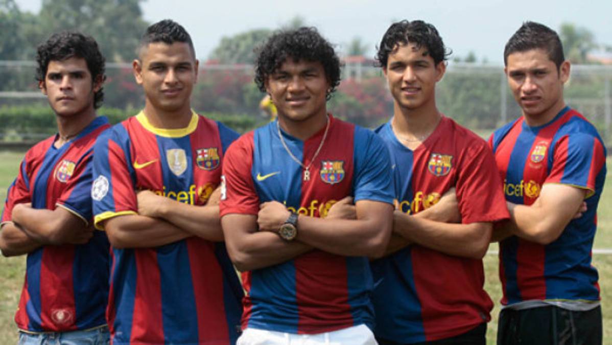 Barcelona manda en la liga hondureña