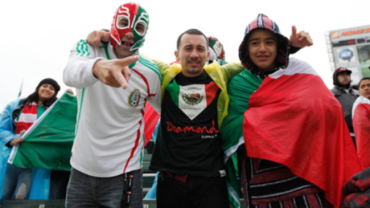 Mexicanos nos cantan 'Cielito Lindo'