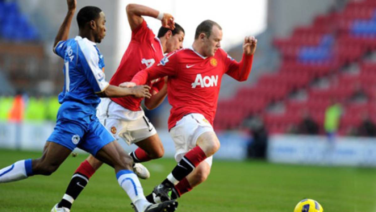 Chicharito deja moribundo al Wigan