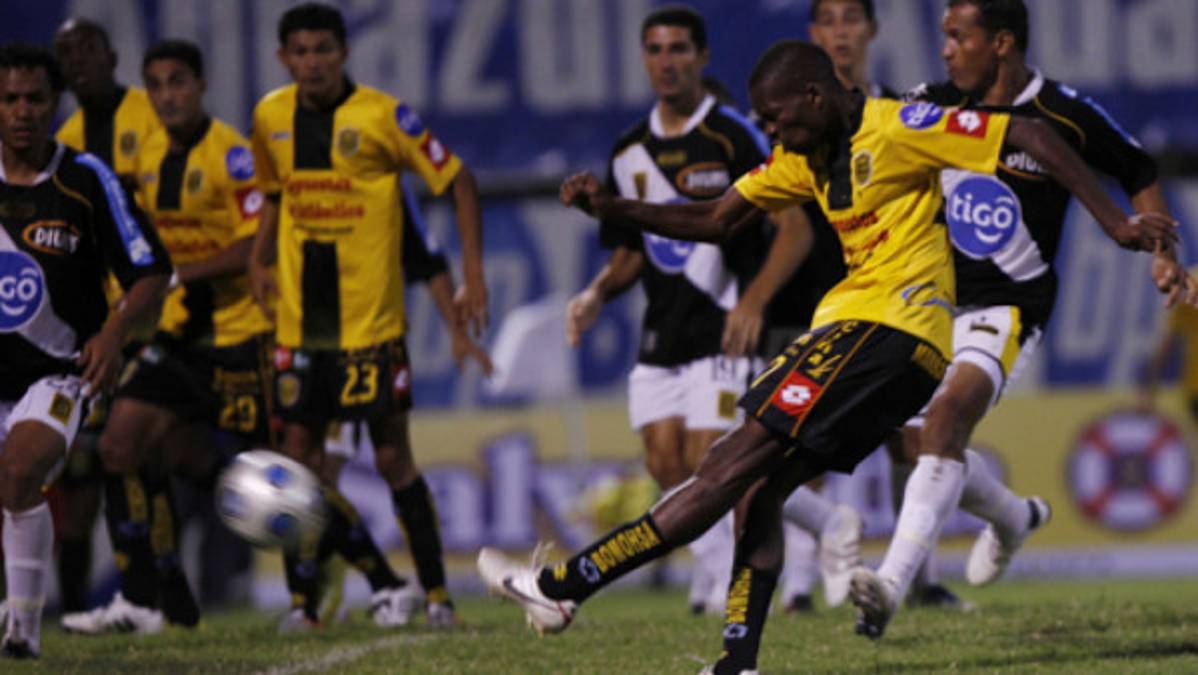 Real España recuperó el segundo lugar