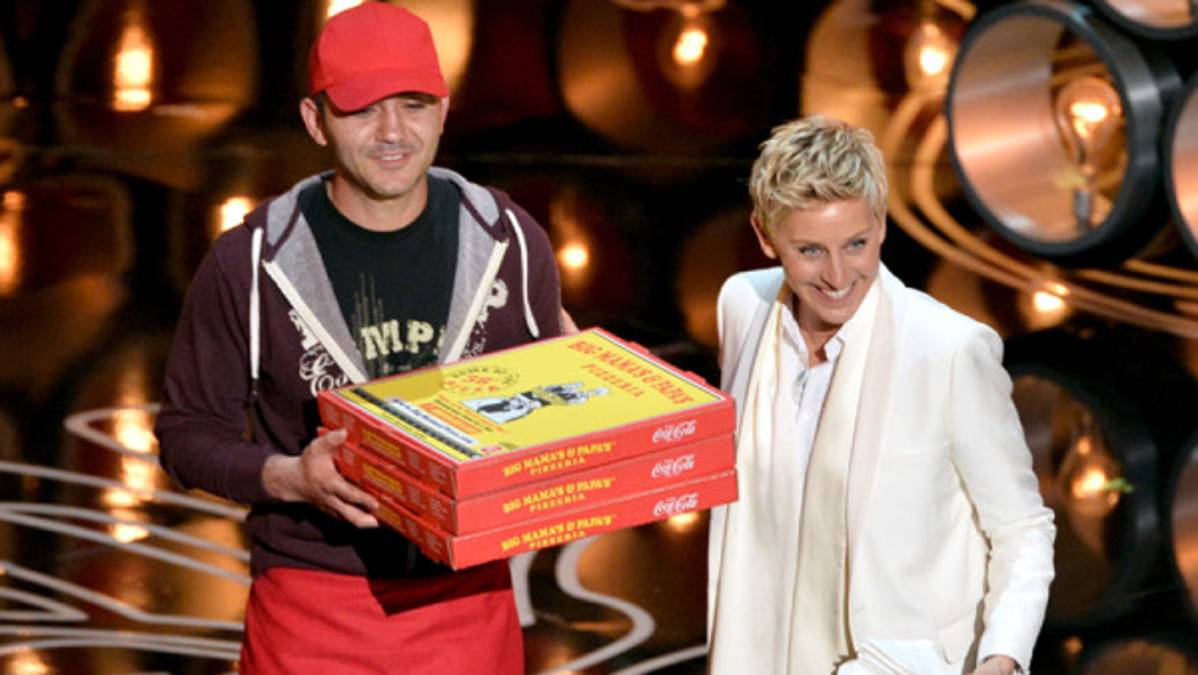 Mil dólares fue la propina del repartidor de pizza de los Oscars