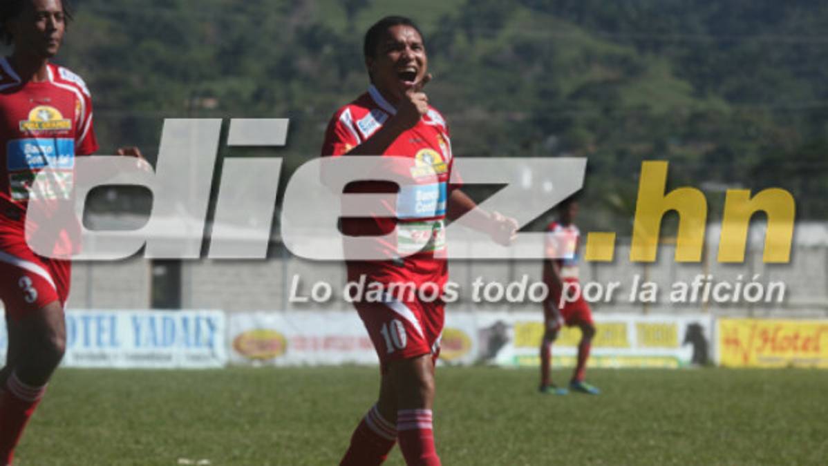 Rambo debuta anotando gol ante Victoria