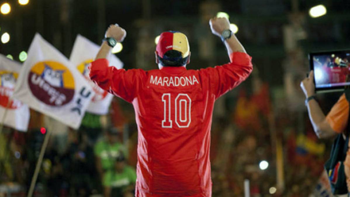 Maradona acompañó a Maduro en cierre de campaña