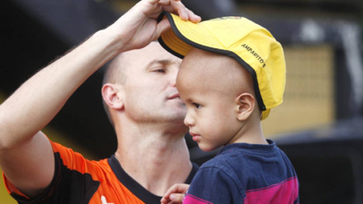 Real España recibe una visita especial