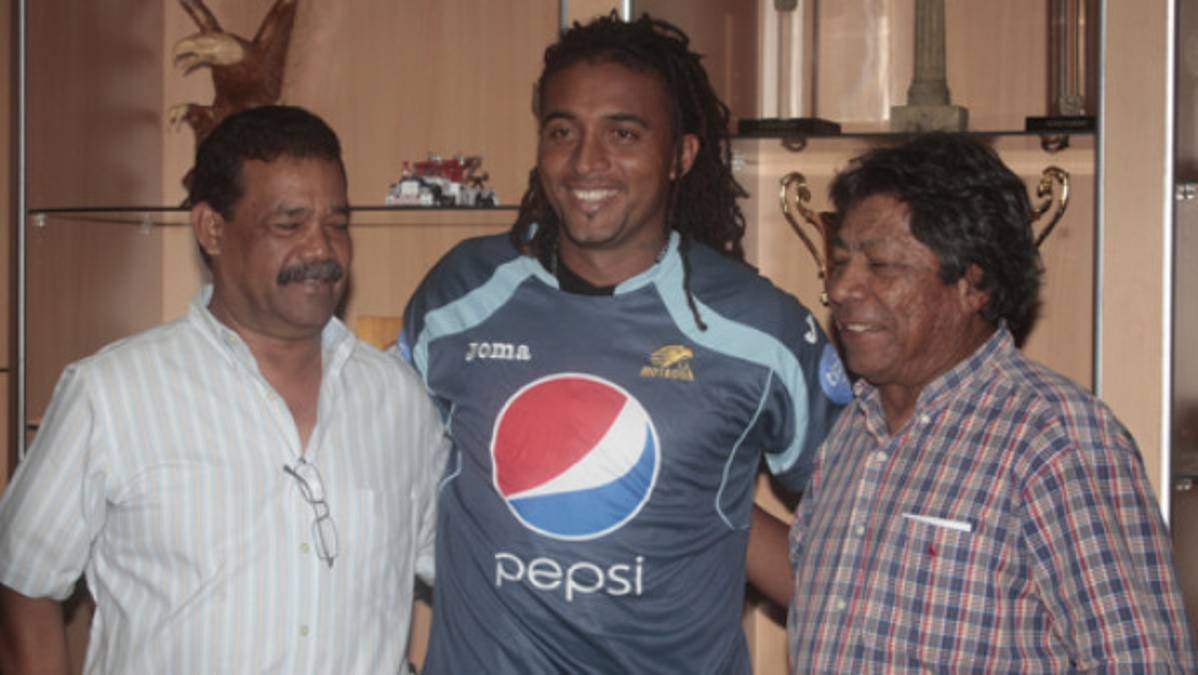 Motagua presenta al 'Pando' Ramírez