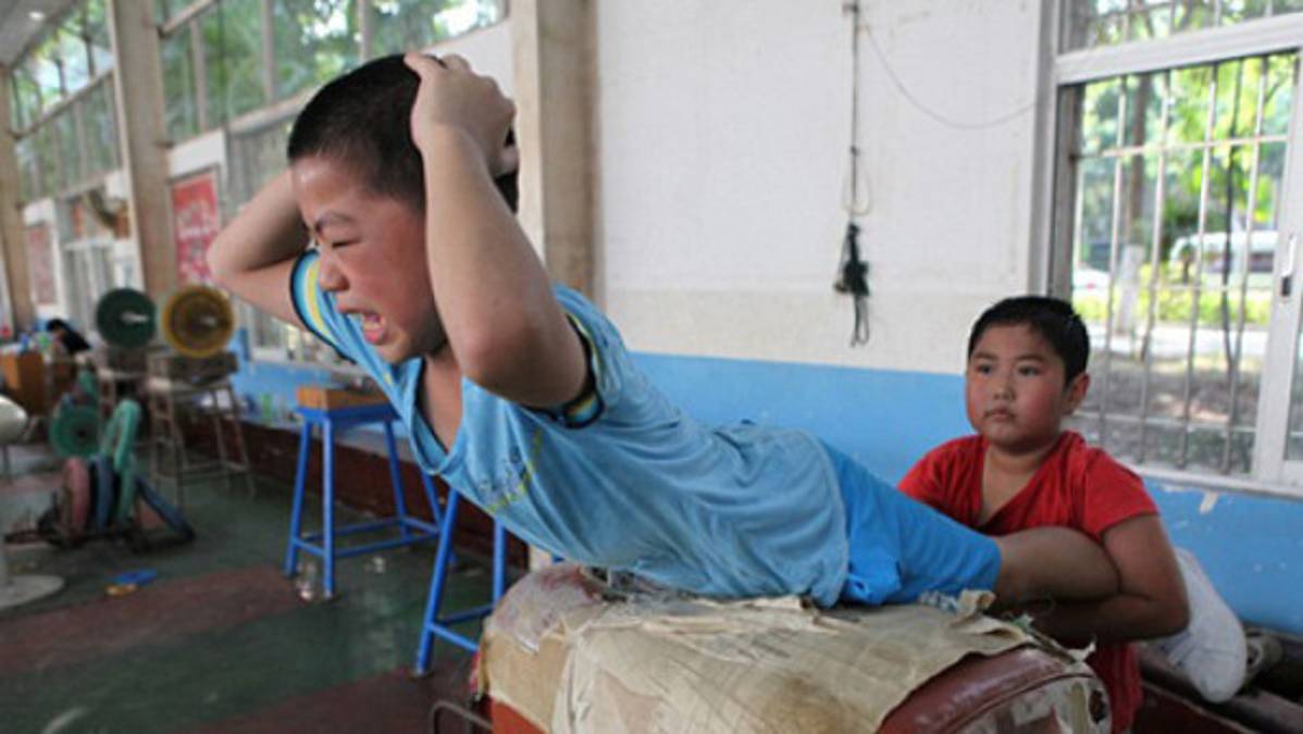 Así 'tortura' China a sus futuros medallistas olímpicos