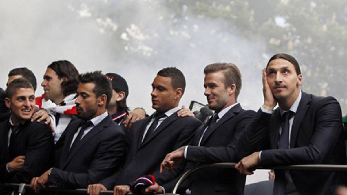 Entre incidentes, el PSG recibió el trofeo de campeón de Francia