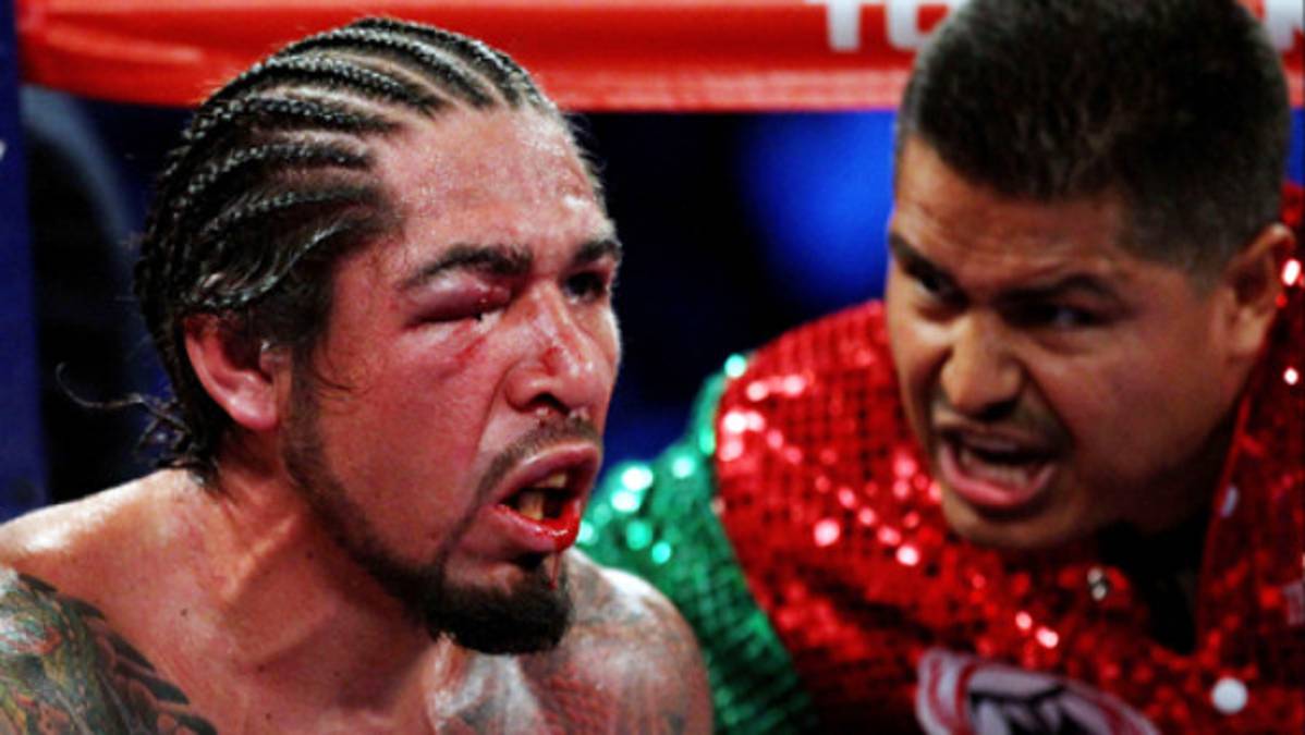 Mexicano Antonio Margarito no soportó el castigo de Miguel Cotto