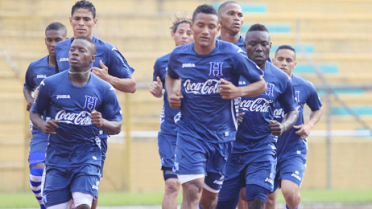 Wilmer Crisanto relaja a selección de Honduras con sus bromas