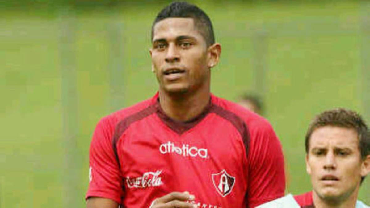 Costly se presenta al Atlas con nuevo look