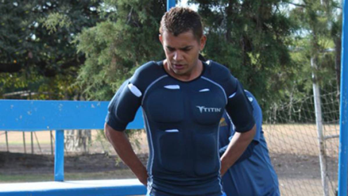 Amado Guevara entrena al estilo Iron Man