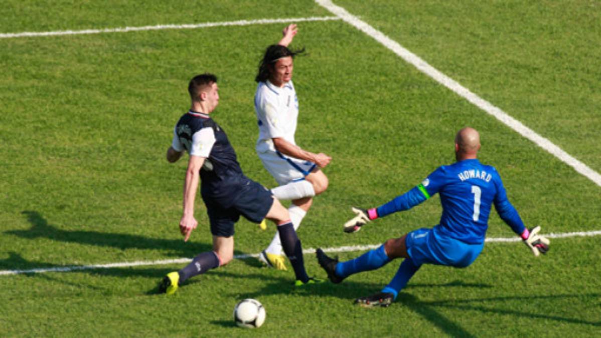 Tim Howard sufre contra Honduras