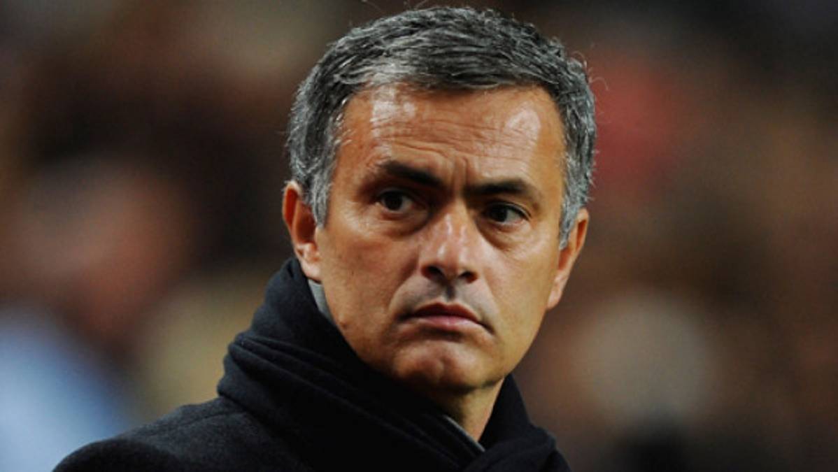Mourinho a la directiva del Madrid: 'Si no tienes un perro, tienes un gato'
