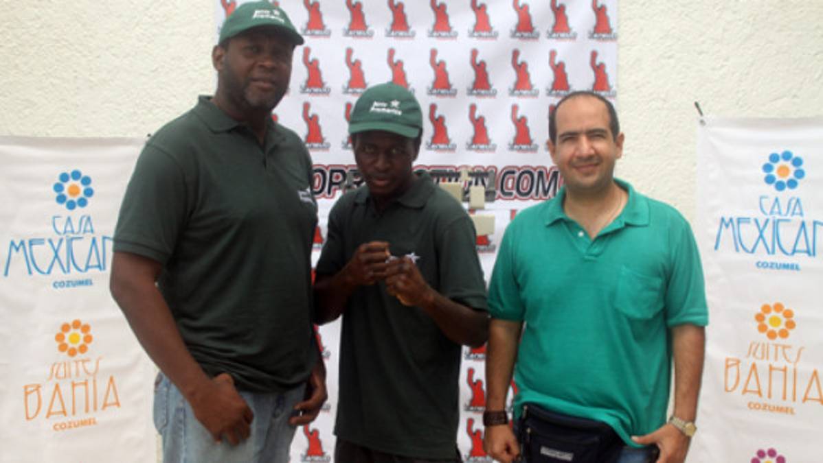 'Muñeco' González llega a México buscando otro triunfo