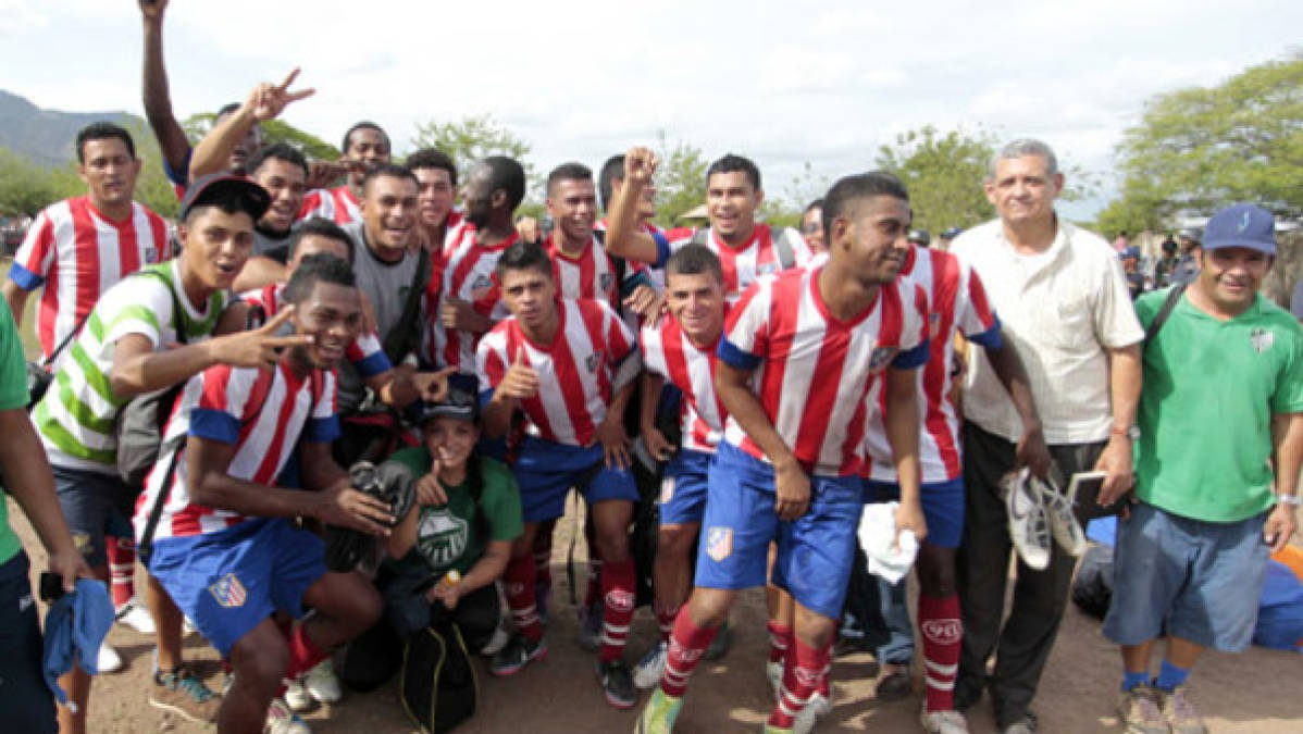 Yoro FC-Parrillas One, la final del Clausura en la Liga de Ascenso