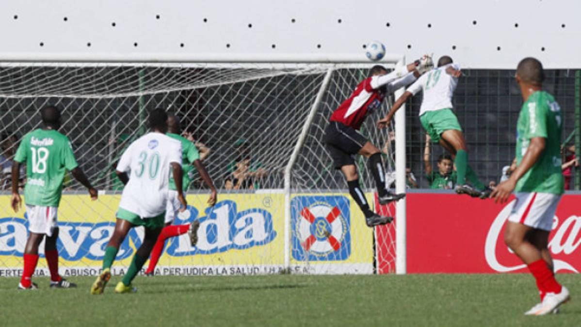 Ni Chelato salvó al Marathón de otra derrota