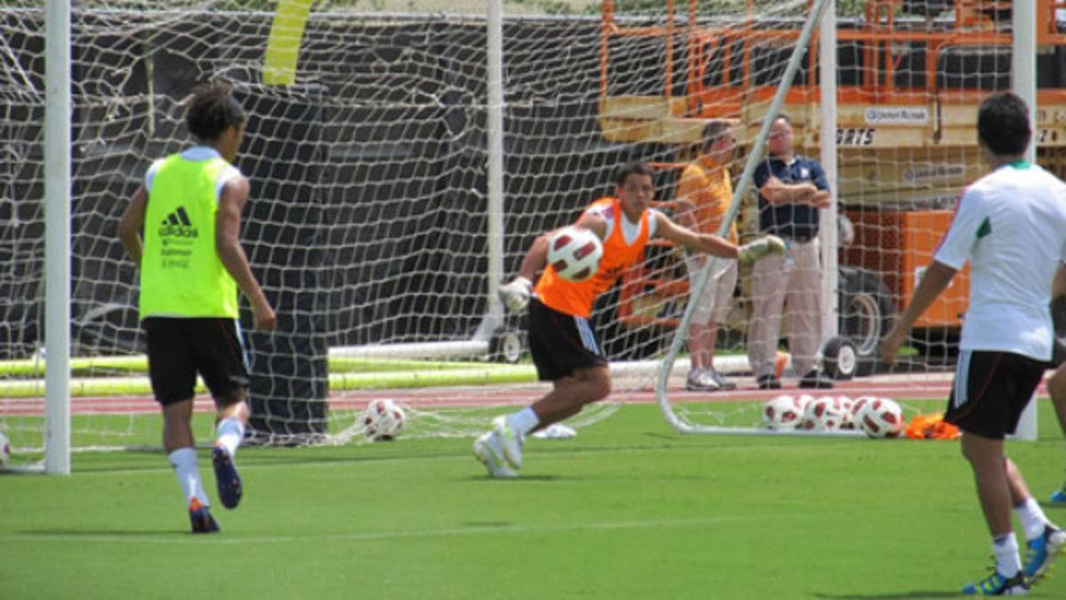 México ve con respeto a Honduras