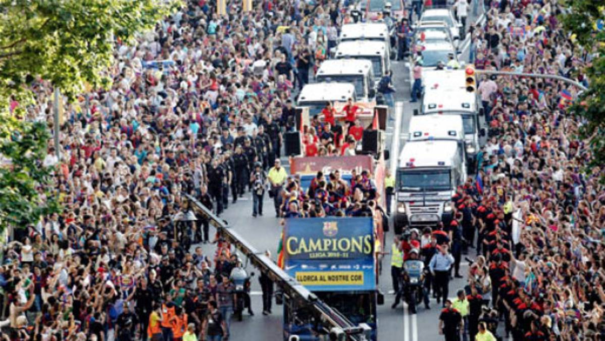 Barcelona celebra a lo grande el título