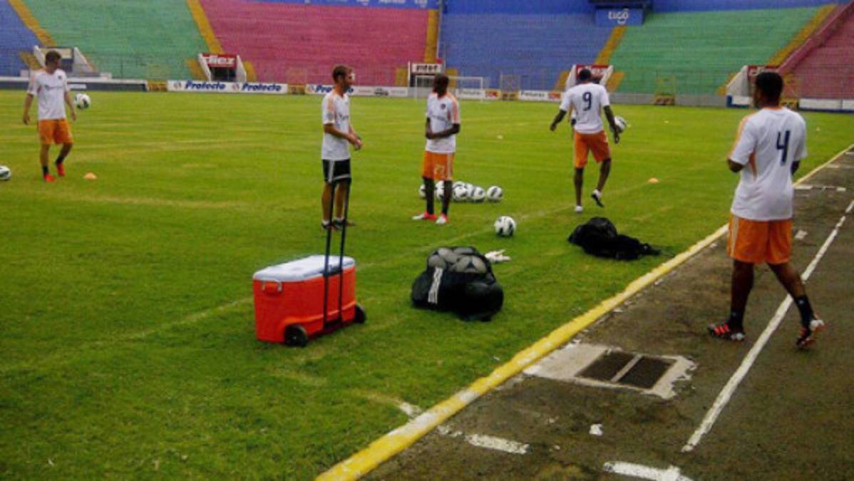 Houston Dynamo ya entrenó en el Nacional