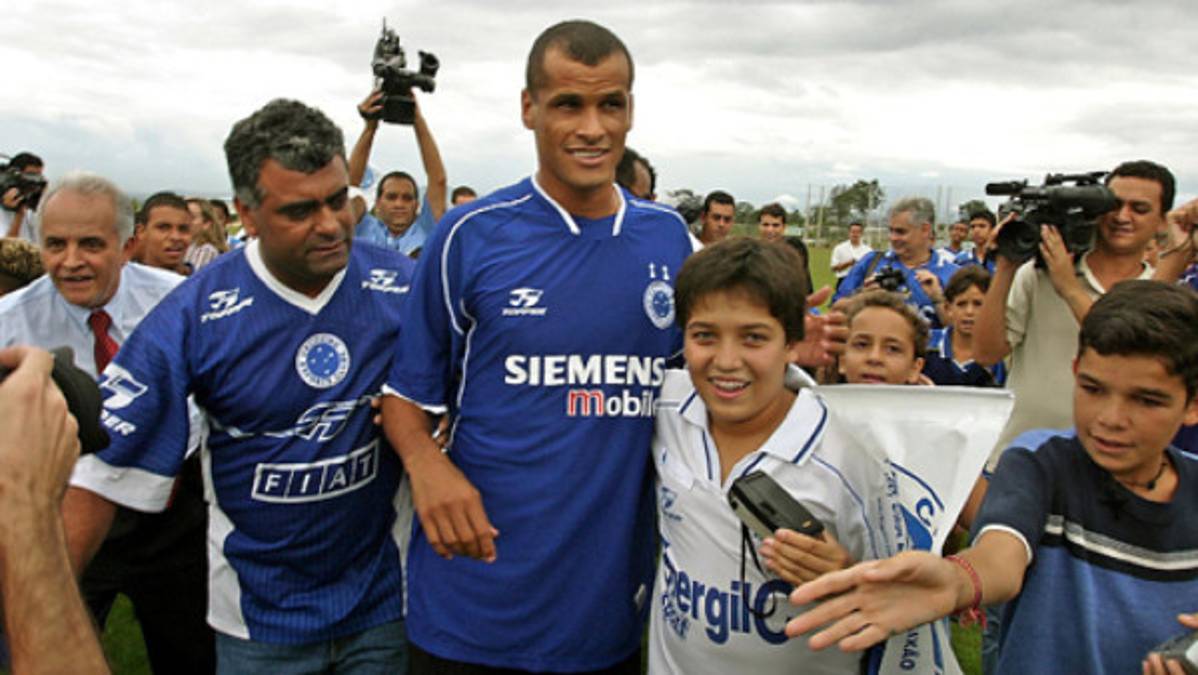 Rivaldo vuelve a las canchas en Brasil