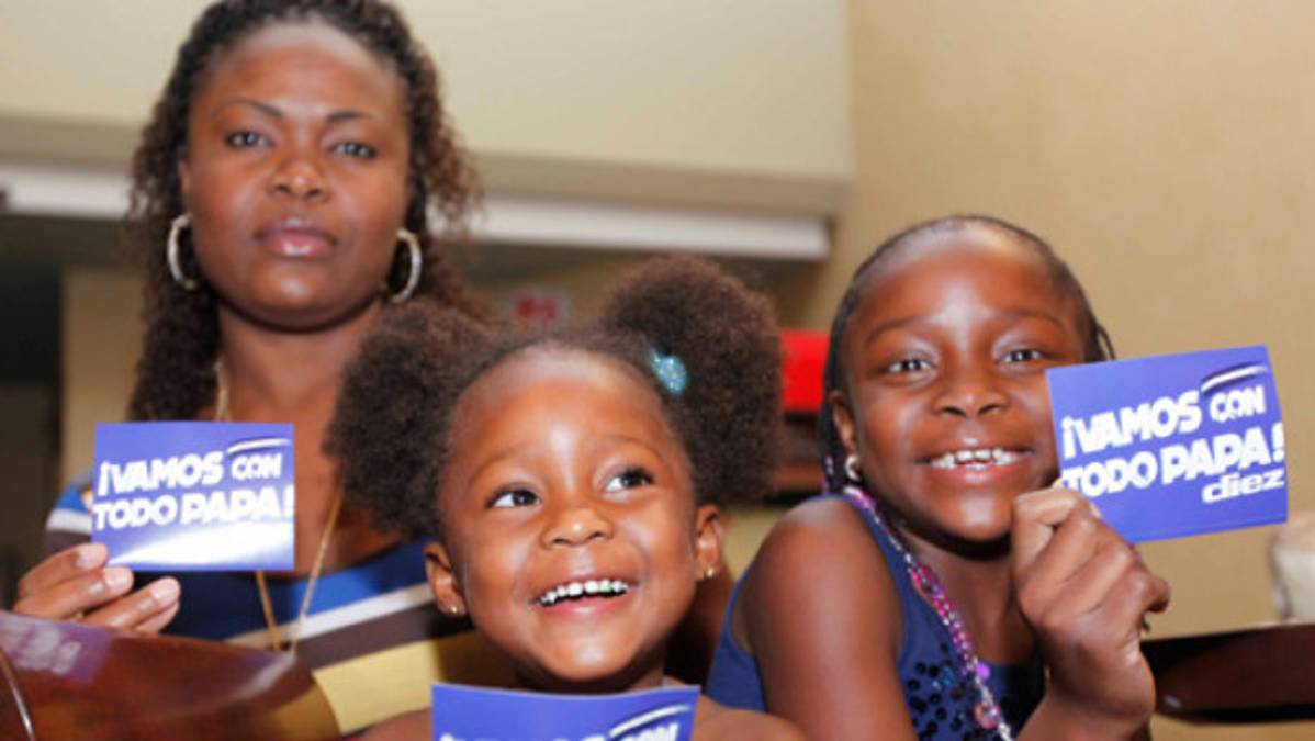 Familia de Marvin Chávez llega a motivarlo y le hace una petición