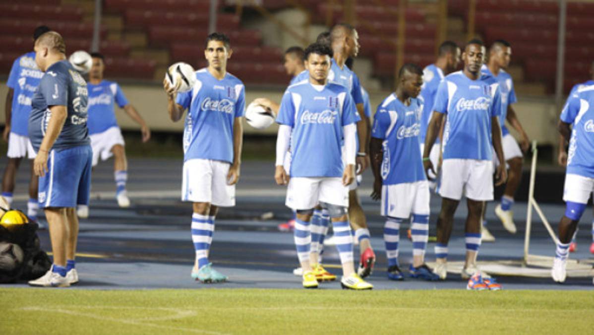 Honduras entrenó en el Rommel Fernández
