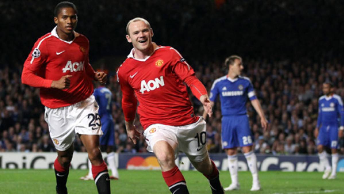 Manchester United vence al Chelsea y pone un pie en semifinales