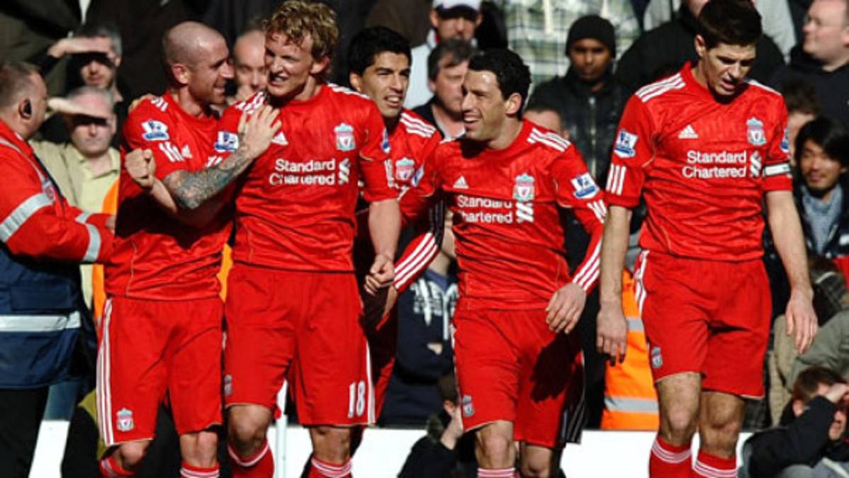 Chicharito anota pero Liverpool gana